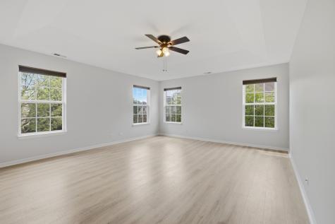 2246 Pembridge Drive Lake In The Hills IL 60156