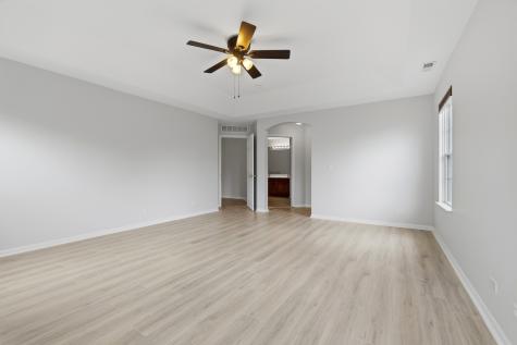 2246 Pembridge Drive Lake In The Hills IL 60156