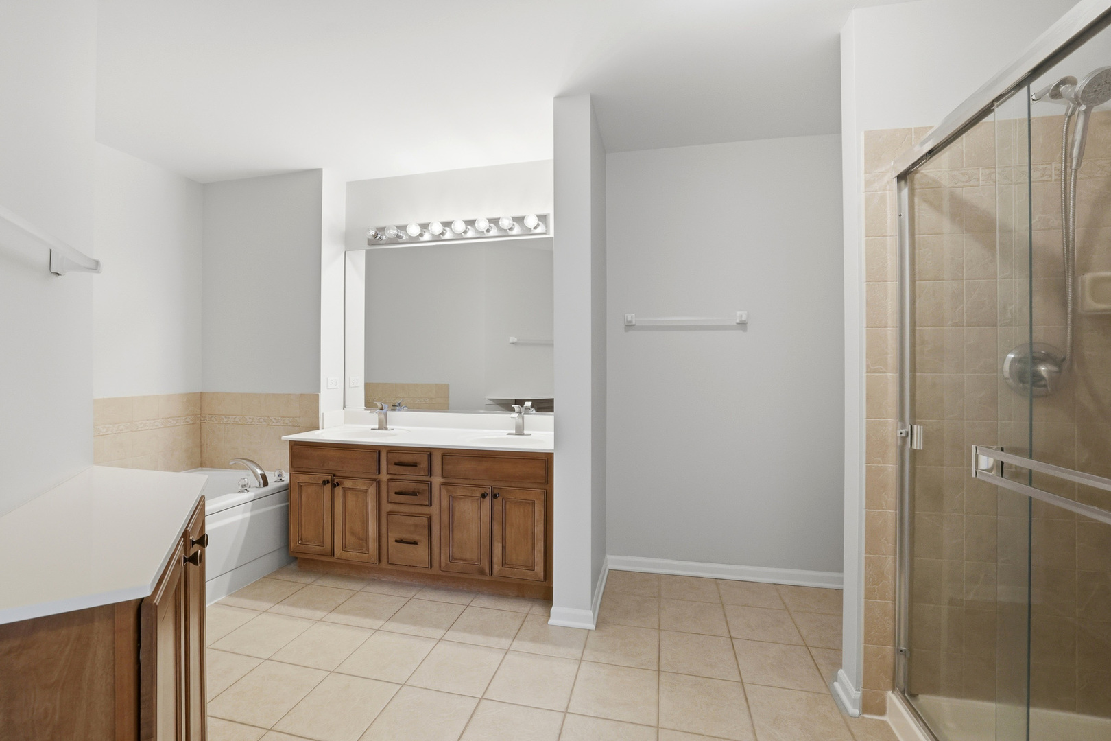 2246 Pembridge Drive Lake In The Hills IL 60156