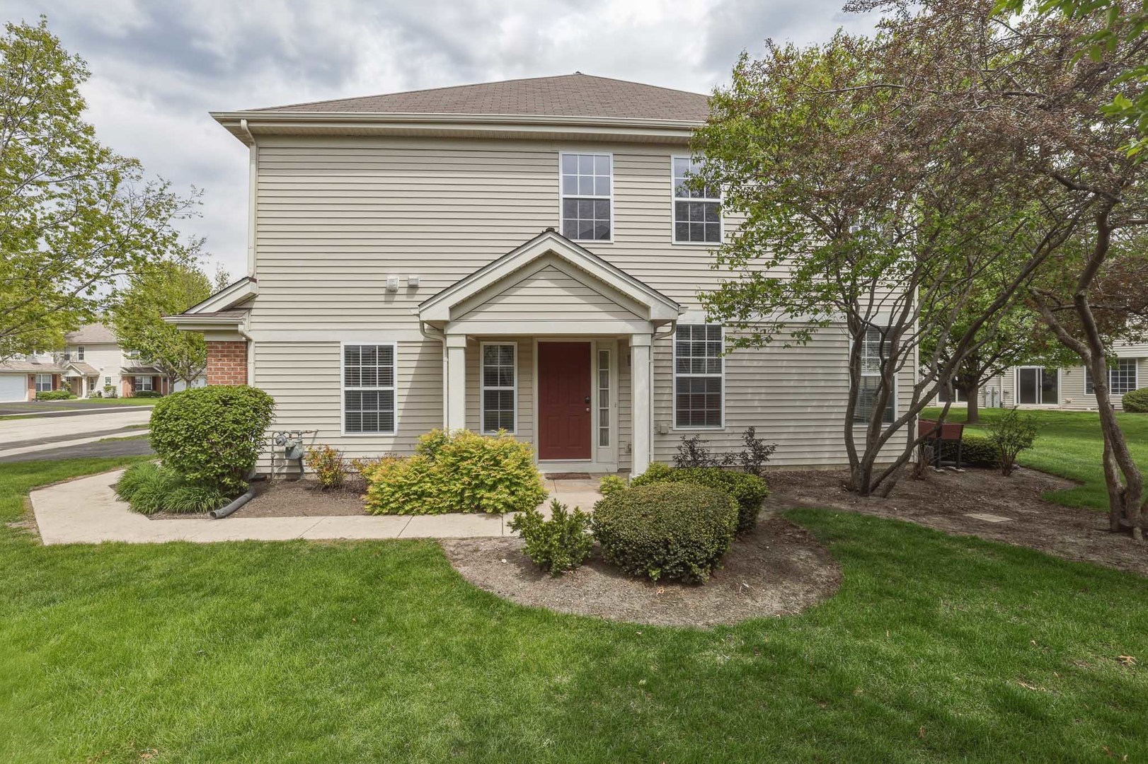 2246 Pembridge Drive Lake In The Hills IL 60156