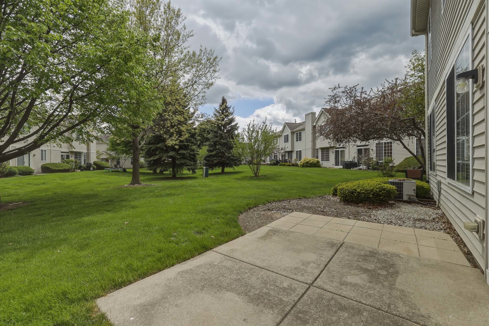2246 Pembridge Drive Lake In The Hills IL 60156