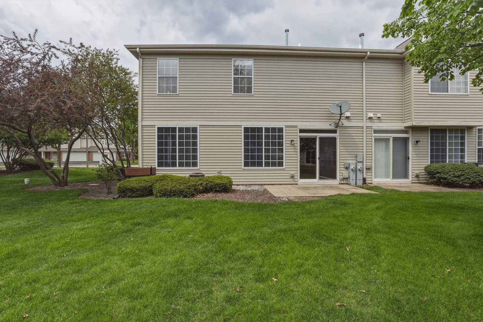 2246 Pembridge Drive Lake In The Hills IL 60156