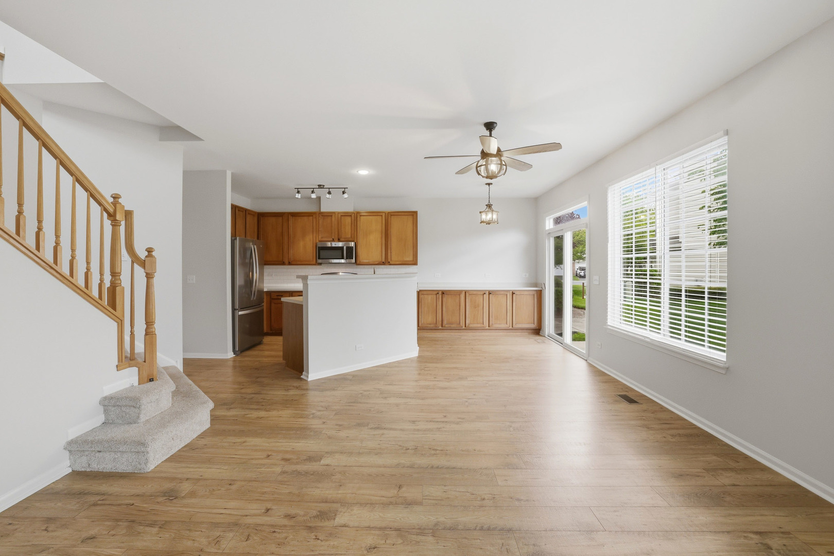 2246 Pembridge Drive Lake In The Hills IL 60156