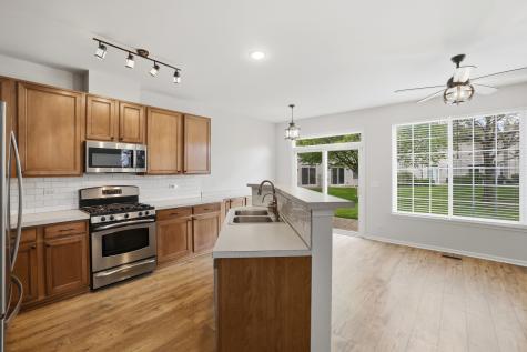 2246 Pembridge Drive Lake In The Hills IL 60156