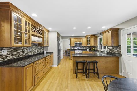 756 Oakwood Drive Frankfort IL 60423
