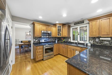756 Oakwood Drive Frankfort IL 60423