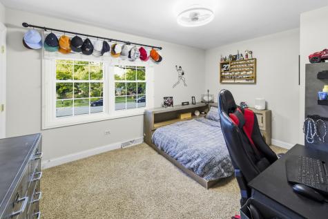 756 Oakwood Drive Frankfort IL 60423