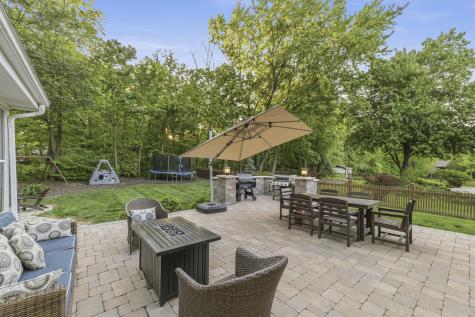 756 Oakwood Drive Frankfort IL 60423
