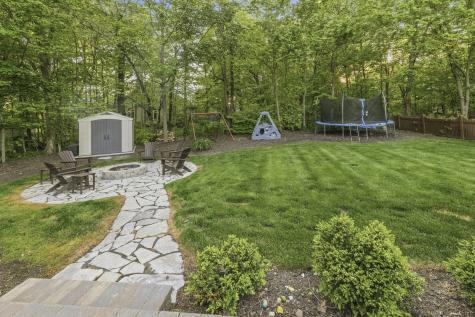 756 Oakwood Drive Frankfort IL 60423