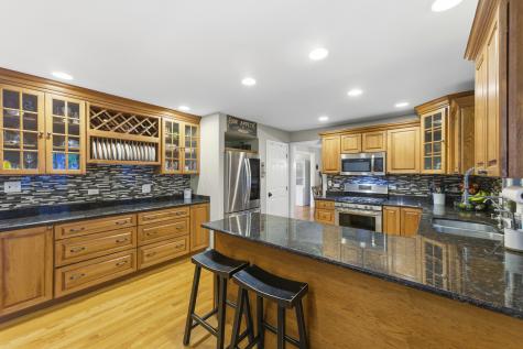 756 Oakwood Drive Frankfort IL 60423