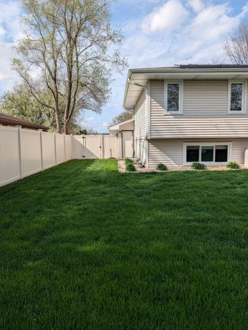 921 4H Road Ottawa IL 61350