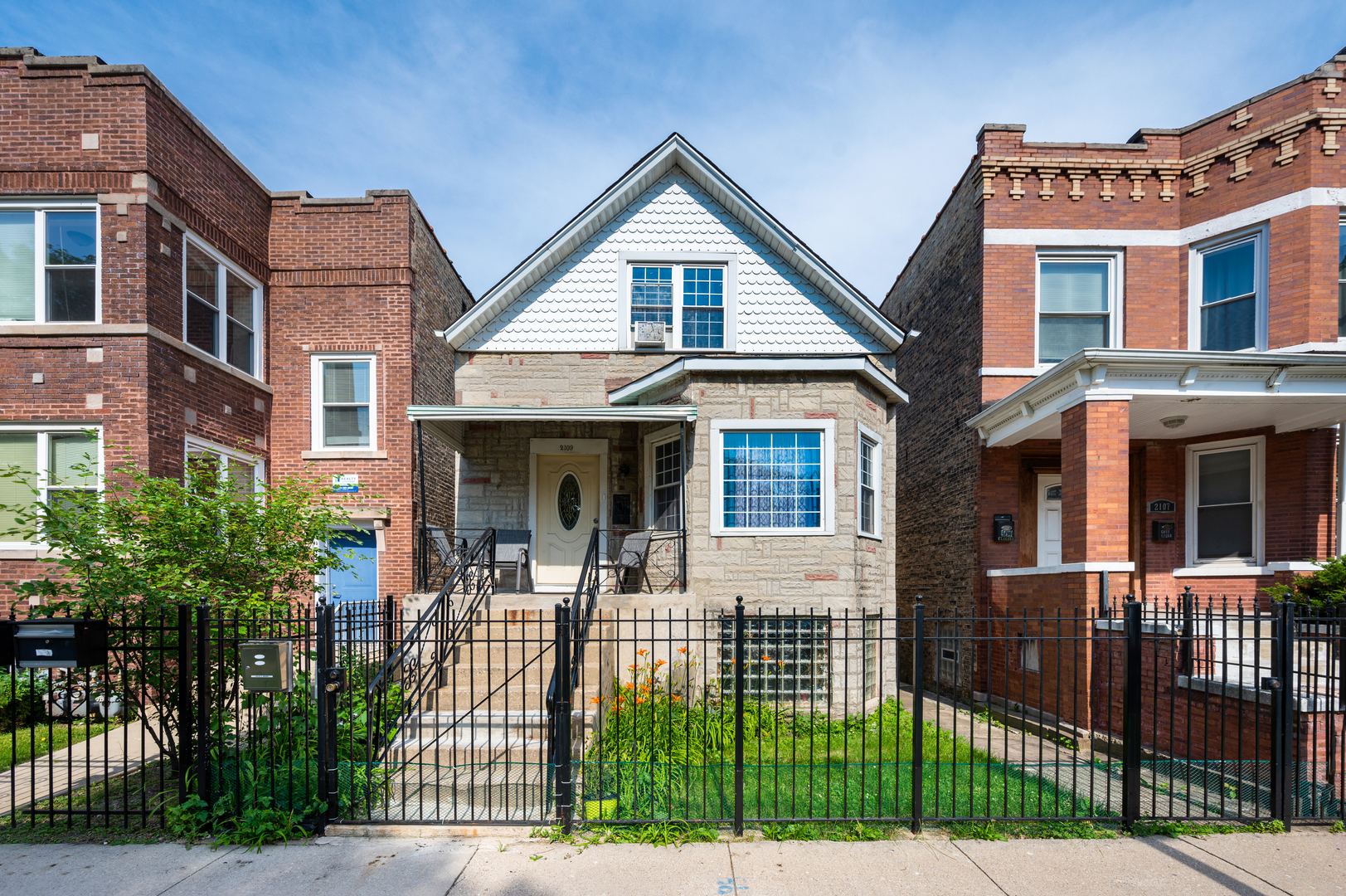 2109 North Karlov Avenue Chicago IL 60639
