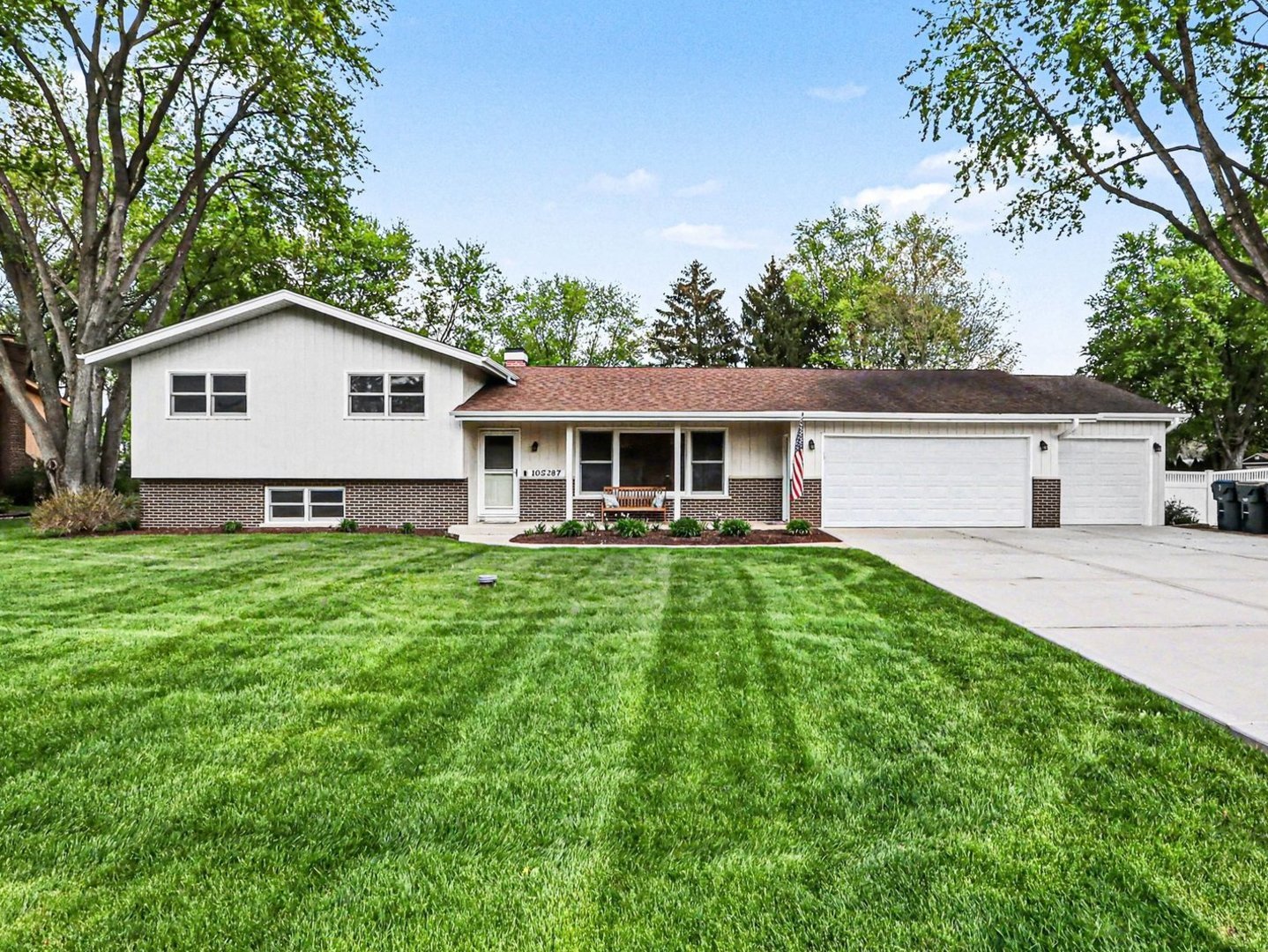 10S287 Alma Lane Naperville IL 60564