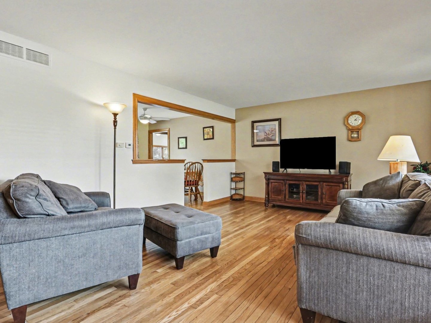 10S287 Alma Lane Naperville IL 60564