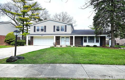 2313 Greenwood Road Glenview IL 60026