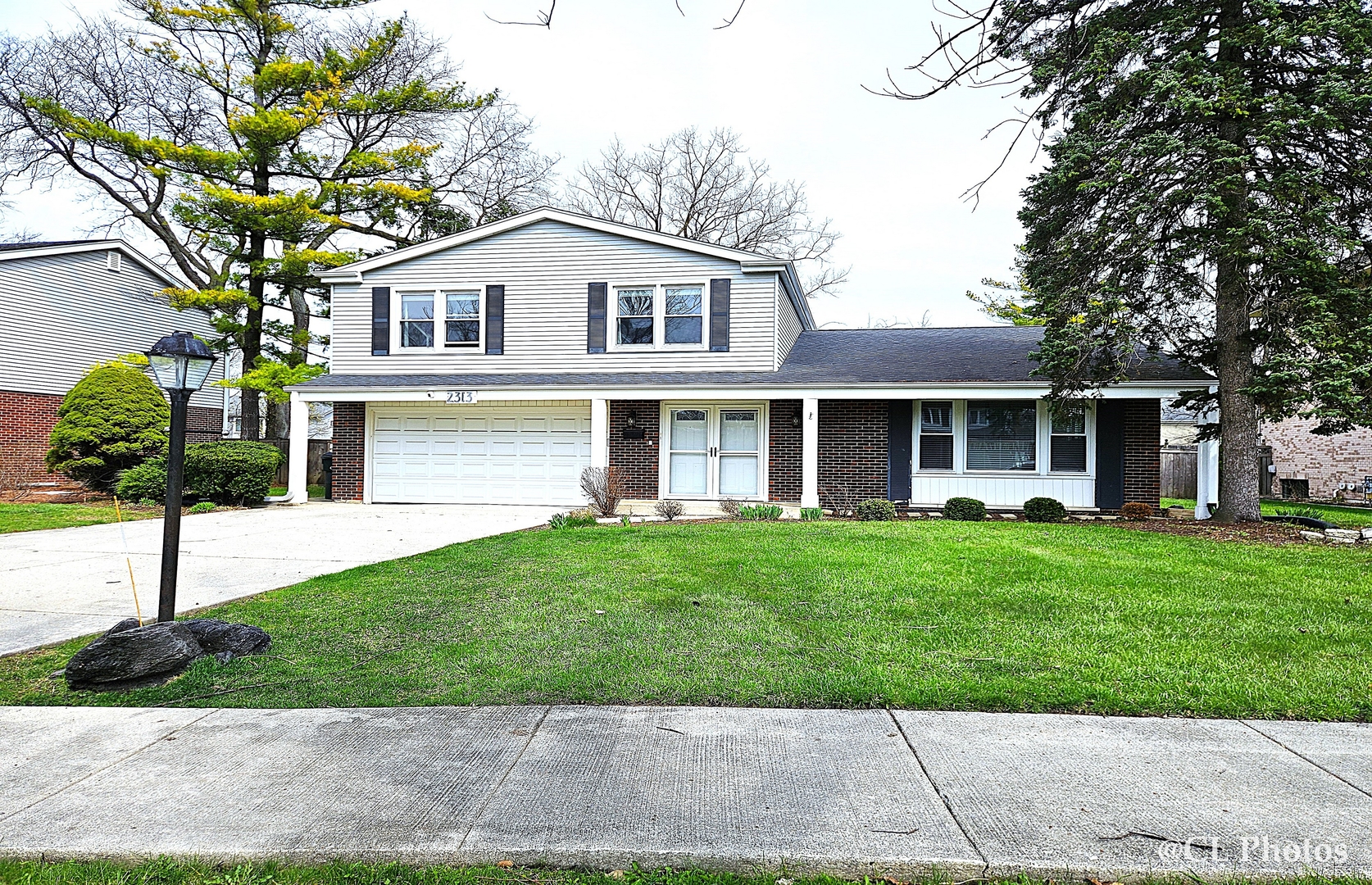 2313 Greenwood Road Glenview IL 60026