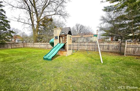 2313 Greenwood Road Glenview IL 60026