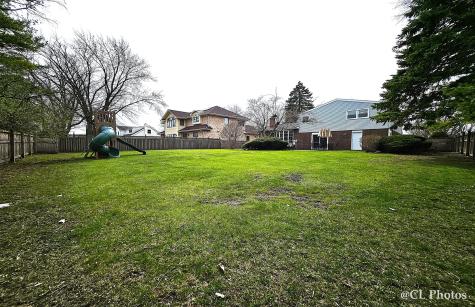 2313 Greenwood Road Glenview IL 60026