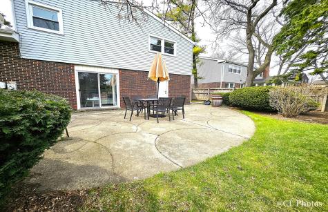 2313 Greenwood Road Glenview IL 60026