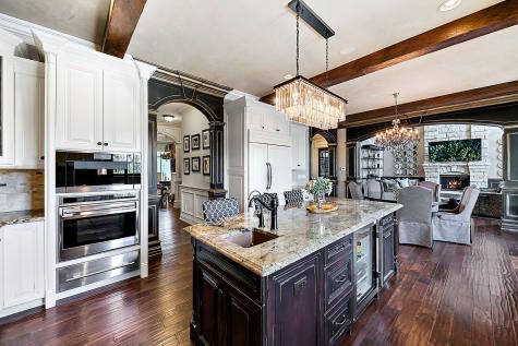 8611 Crest Court Burr Ridge IL 60527