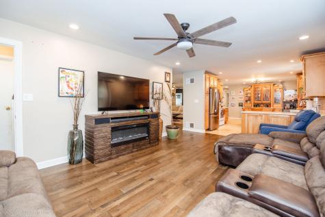 936 West Corning Road Beecher IL 60401