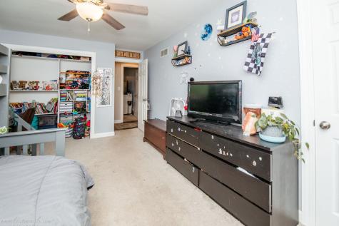 936 West Corning Road Beecher IL 60401