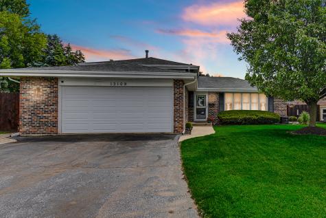 13109 Linder Avenue Crestwood IL 60418