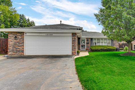 13109 Linder Avenue Crestwood IL 60418