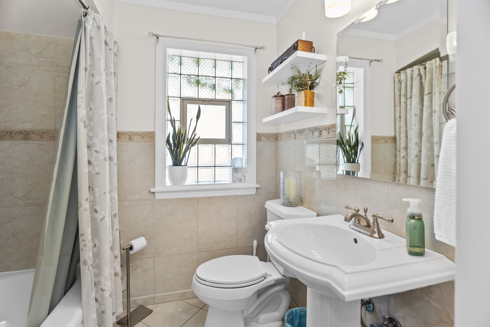 3923 West 106th Street Chicago IL 60638