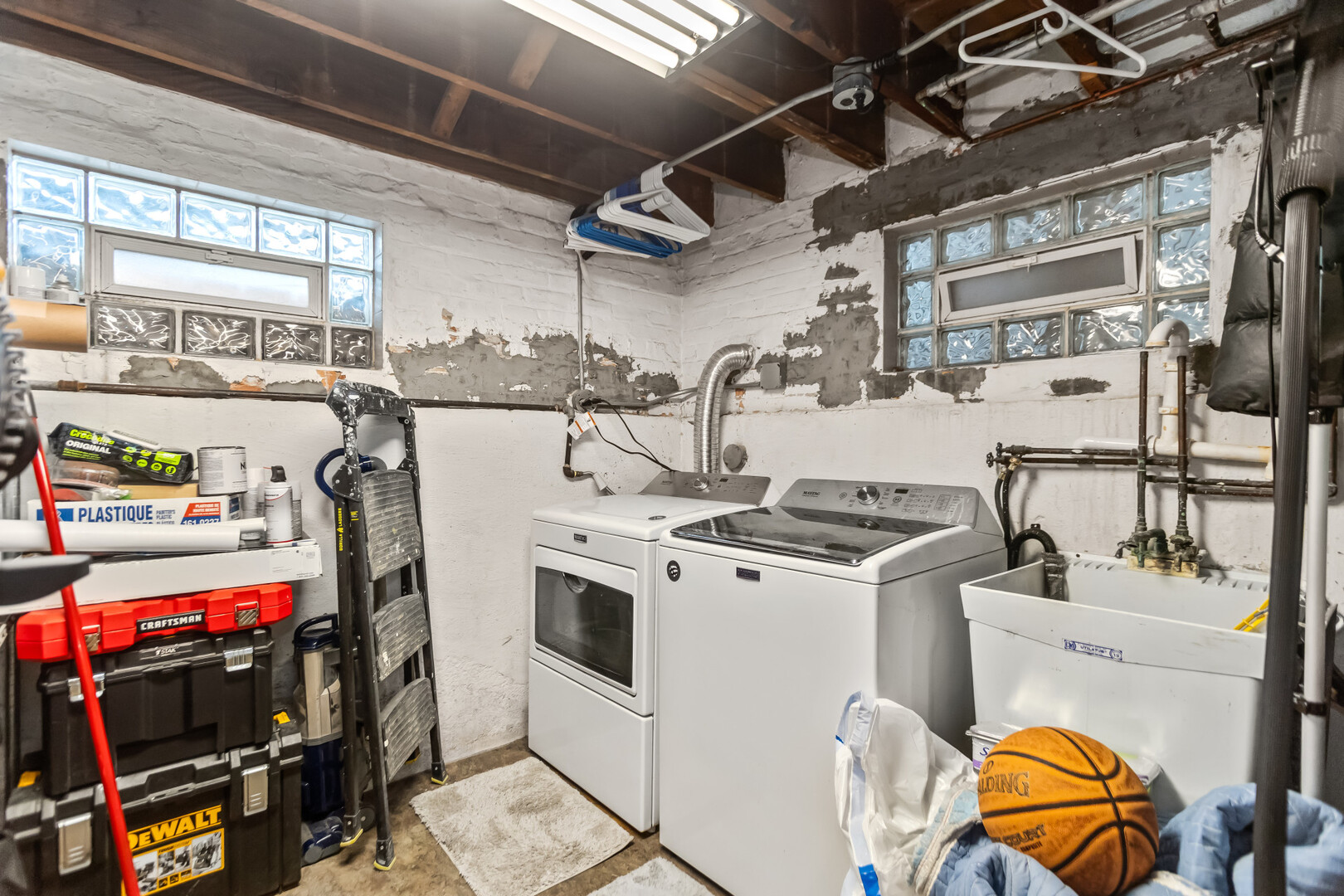 3923 West 106th Street Chicago IL 60638