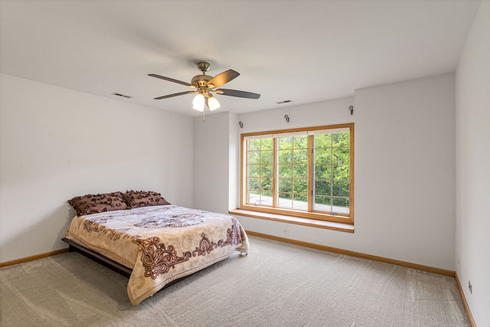 40322 North Golden Eagle Court Antioch IL 60002