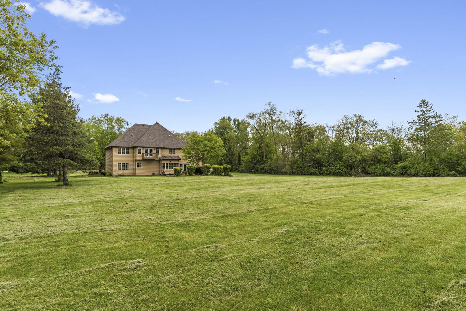 40322 North Golden Eagle Court Antioch IL 60002