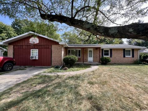111 Magnolia Drive Villa Grove IL 61956