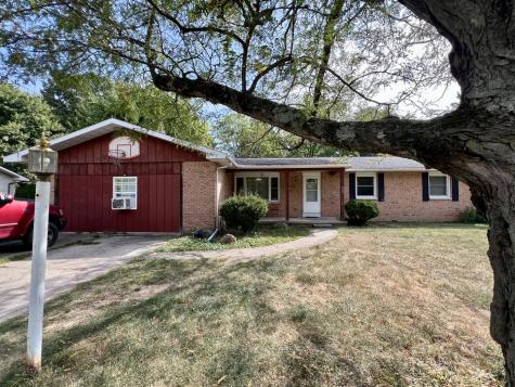 111 Magnolia Drive Villa Grove IL 61956