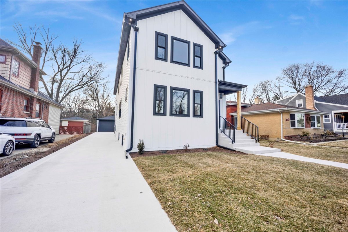 218 North Park Avenue Lombard IL 60148