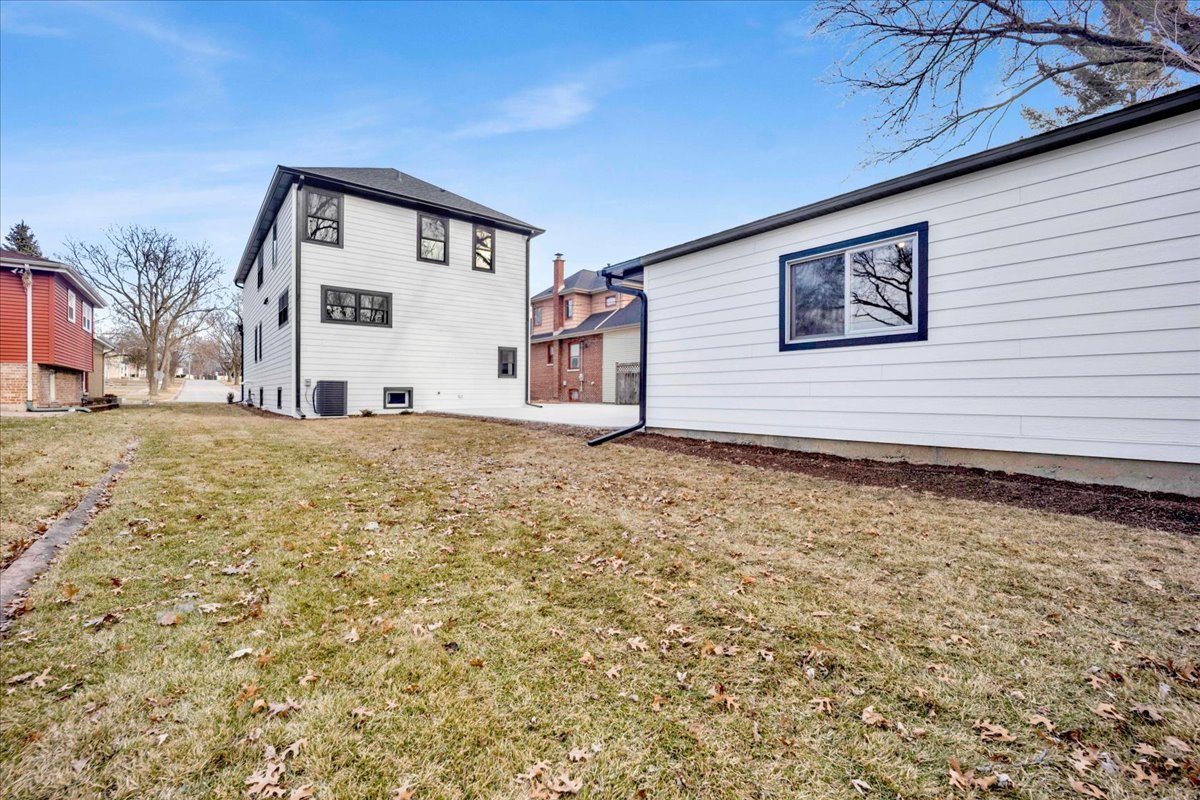 218 North Park Avenue Lombard IL 60148