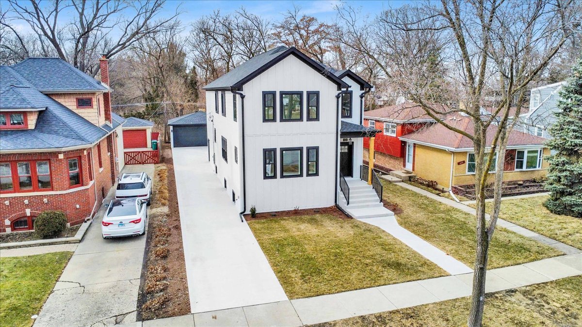 218 North Park Avenue Lombard IL 60148