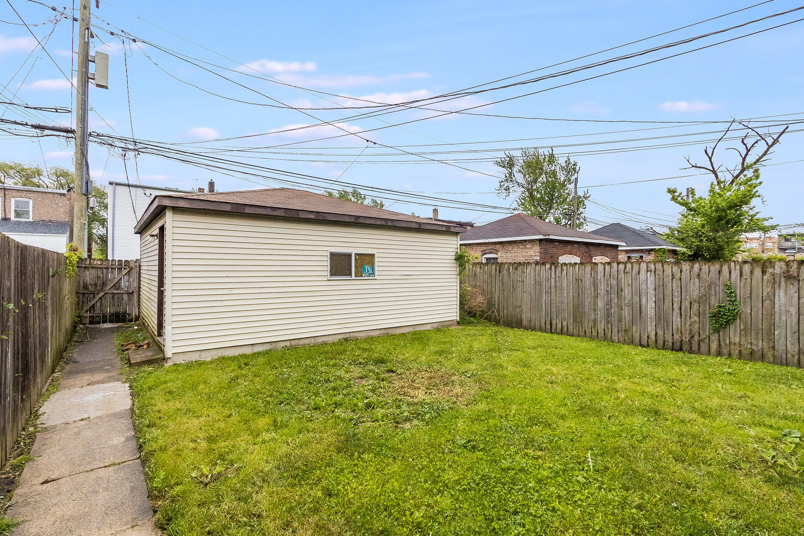 8011 South Ada Street Chicago IL 60620