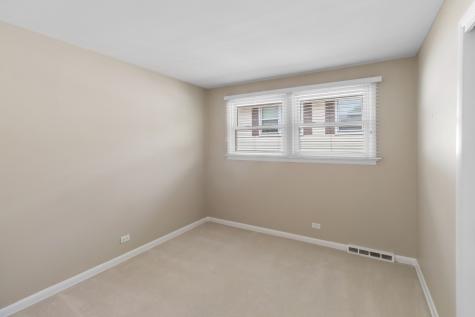 2012 East Cayuga Lane Mount Prospect IL 60056