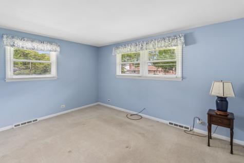2012 East Cayuga Lane Mount Prospect IL 60056