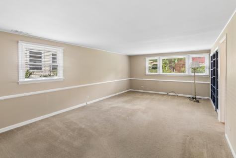 2012 East Cayuga Lane Mount Prospect IL 60056