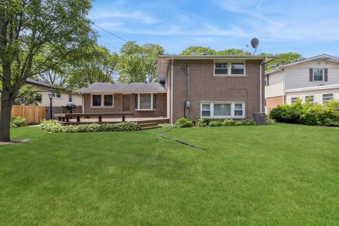 2012 East Cayuga Lane Mount Prospect IL 60056
