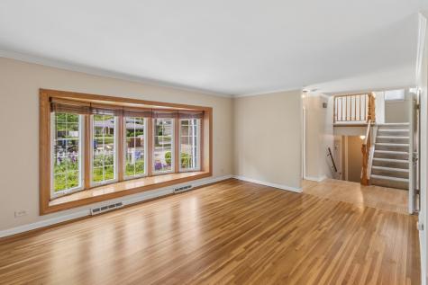 2012 East Cayuga Lane Mount Prospect IL 60056