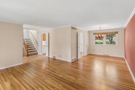 2012 East Cayuga Lane Mount Prospect IL 60056