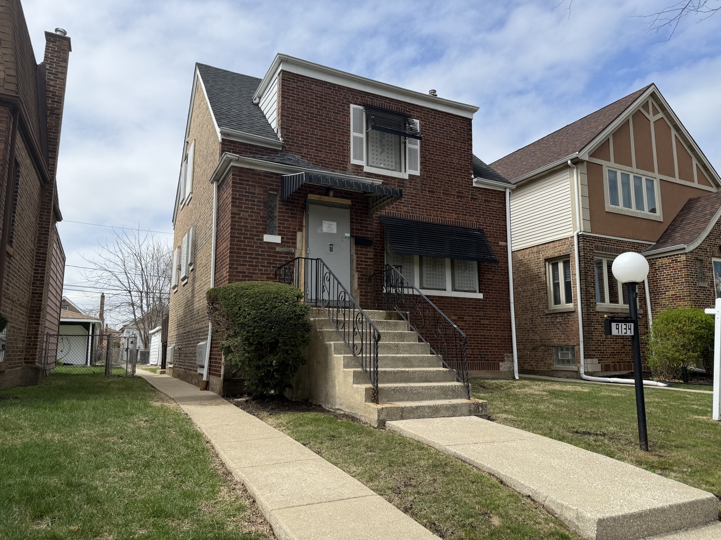 9134 South Paxton Avenue Chicago IL 60617