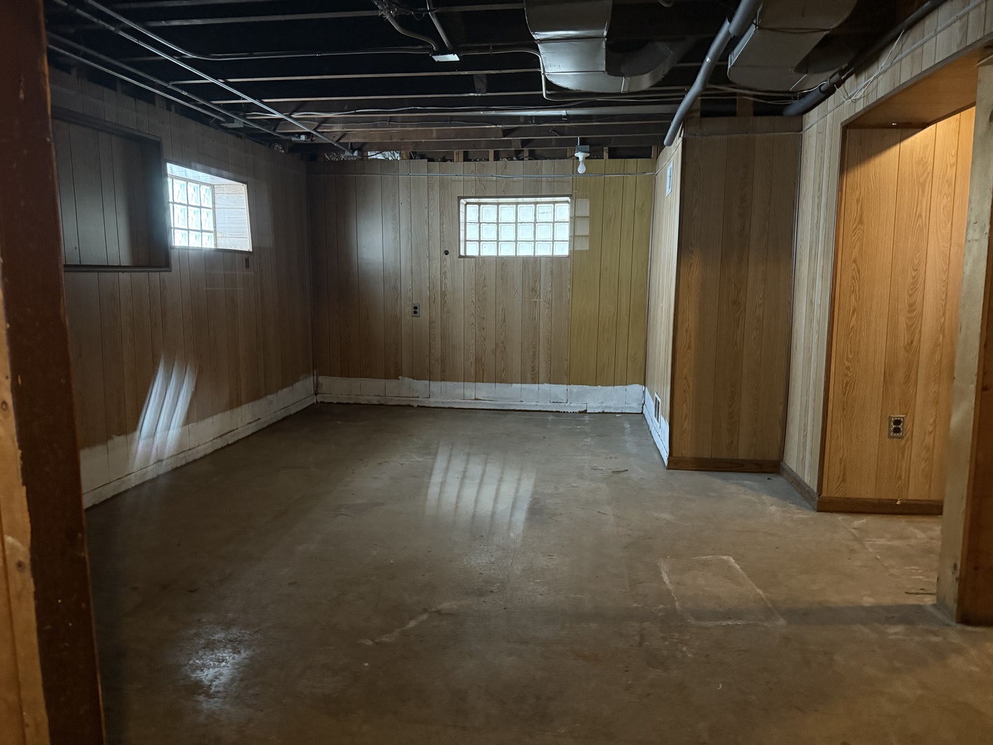 9134 South Paxton Avenue Chicago IL 60617