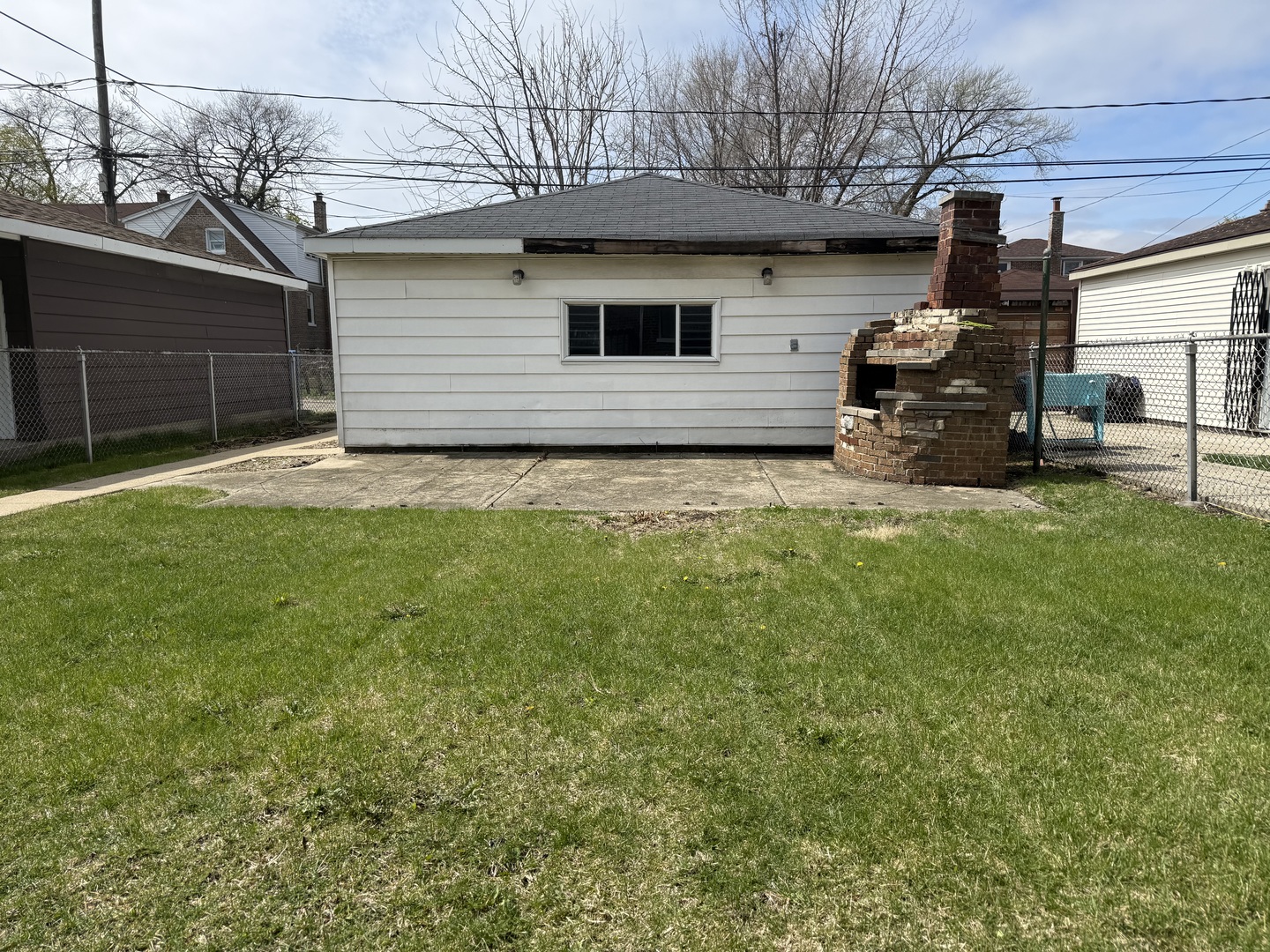9134 South Paxton Avenue Chicago IL 60617
