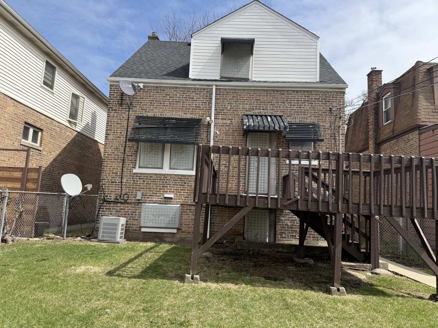 9134 South Paxton Avenue Chicago IL 60617