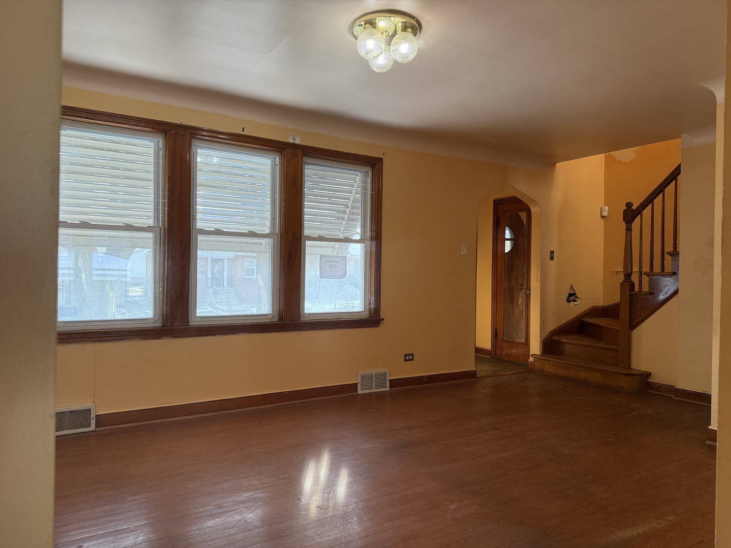 9134 South Paxton Avenue Chicago IL 60617
