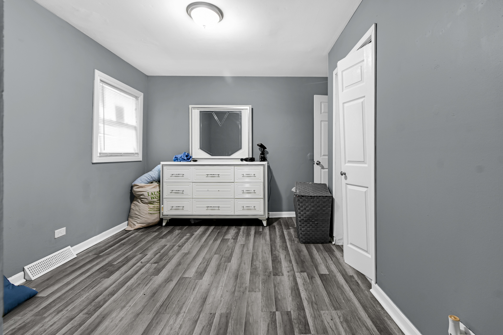 13249 South Vernon Avenue Chicago IL 60827